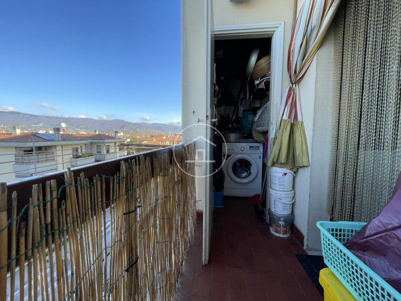 Immagine 17 di Appartamento in vendita  in via benedetto croce 93 a Pistoia