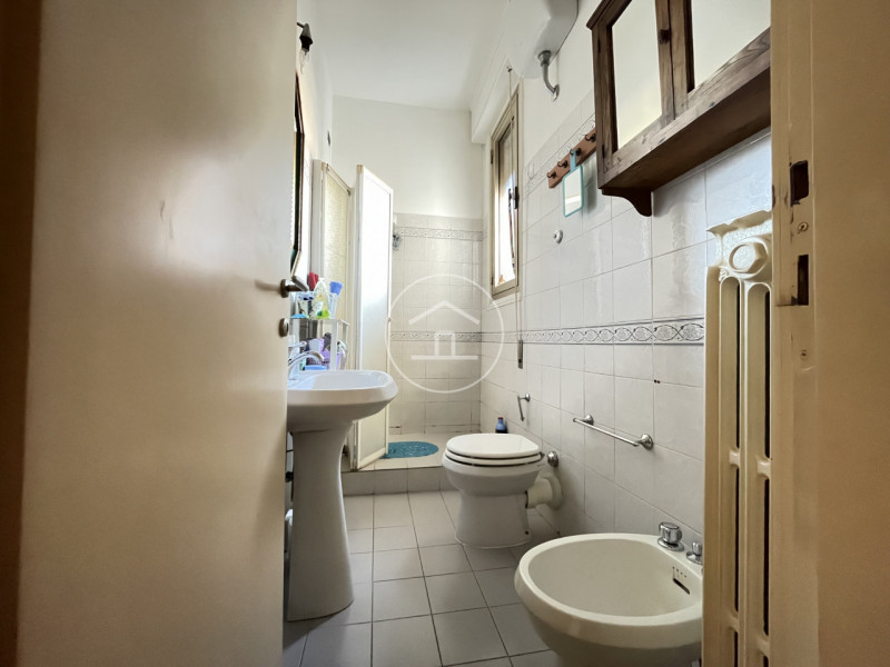 Immagine 32 di Appartamento in vendita  in via benedetto croce 93 a Pistoia