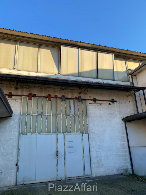 Immagine 12 di Capannone industriale in vendita  in Via Roma a Arzergrande