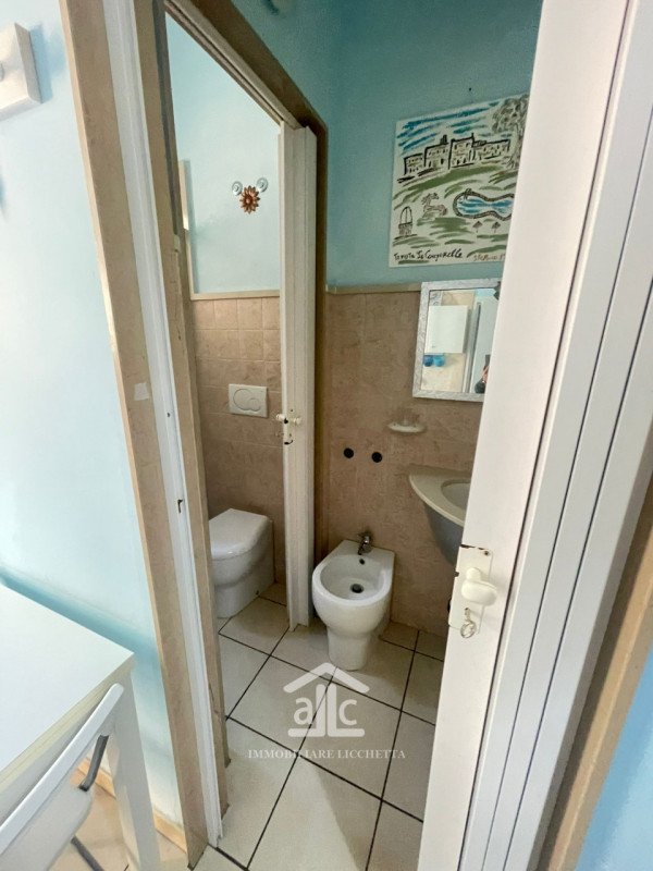 Immagine 22 di Villa in vendita  in Via per Tricase a Castro