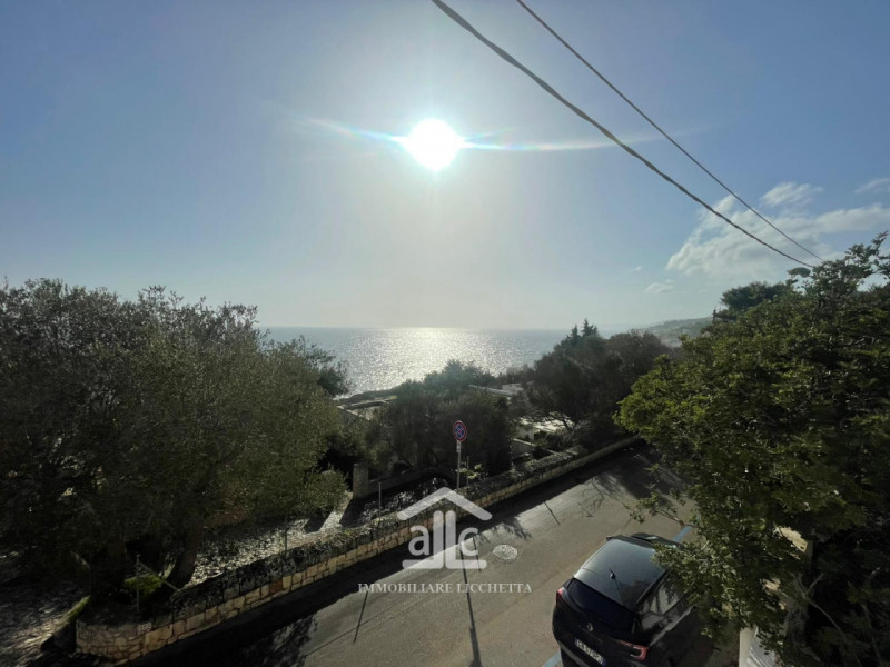 Immagine 28 di Villa in vendita  in Via per Tricase a Castro