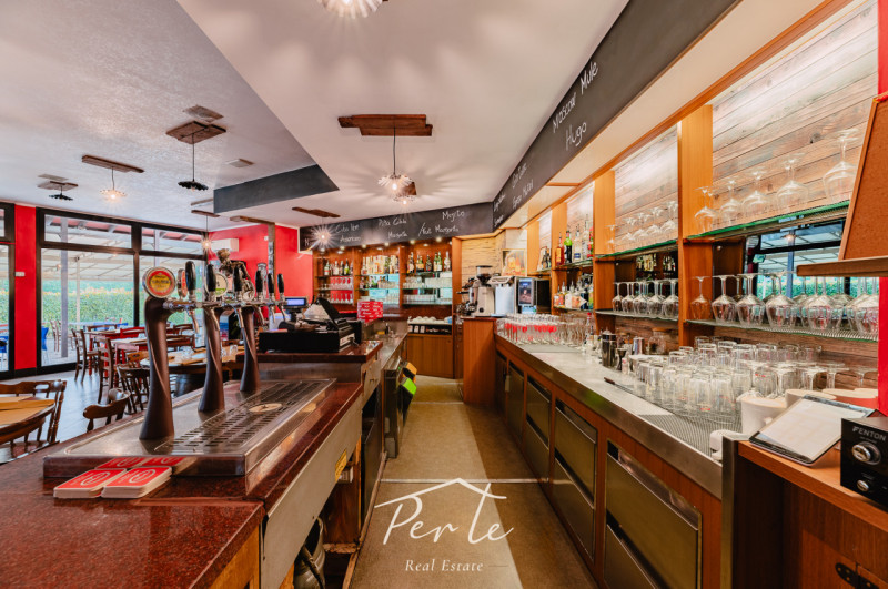 Immagine 7 di Attività commerciale in vendita  in via roma 4 a Schivenoglia