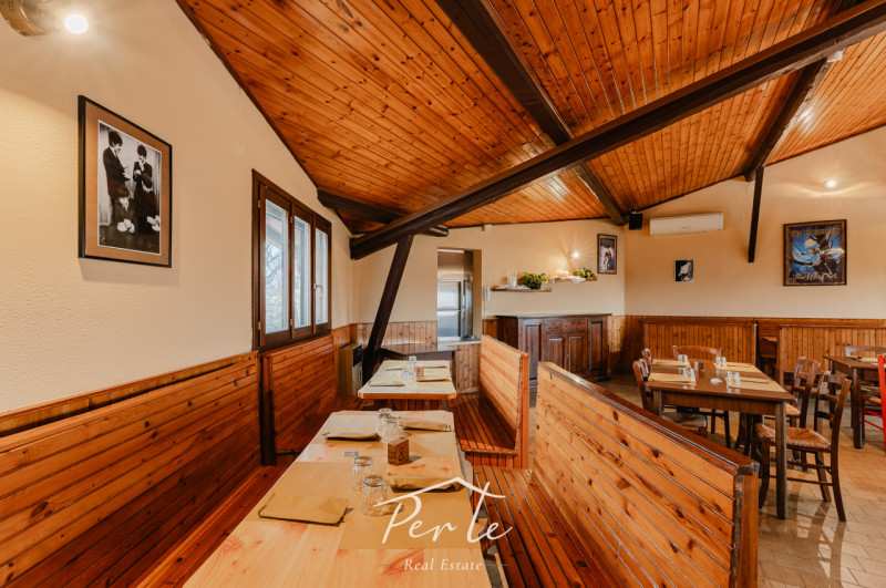 Immagine 19 di Attività commerciale in vendita  in via roma 4 a Schivenoglia