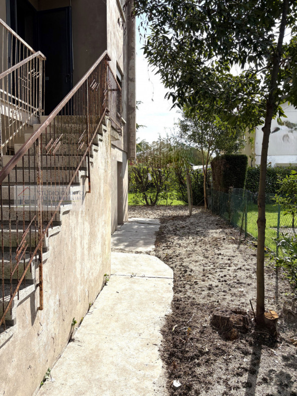 Immagine 5 di Appartamento in vendita  a Treviso