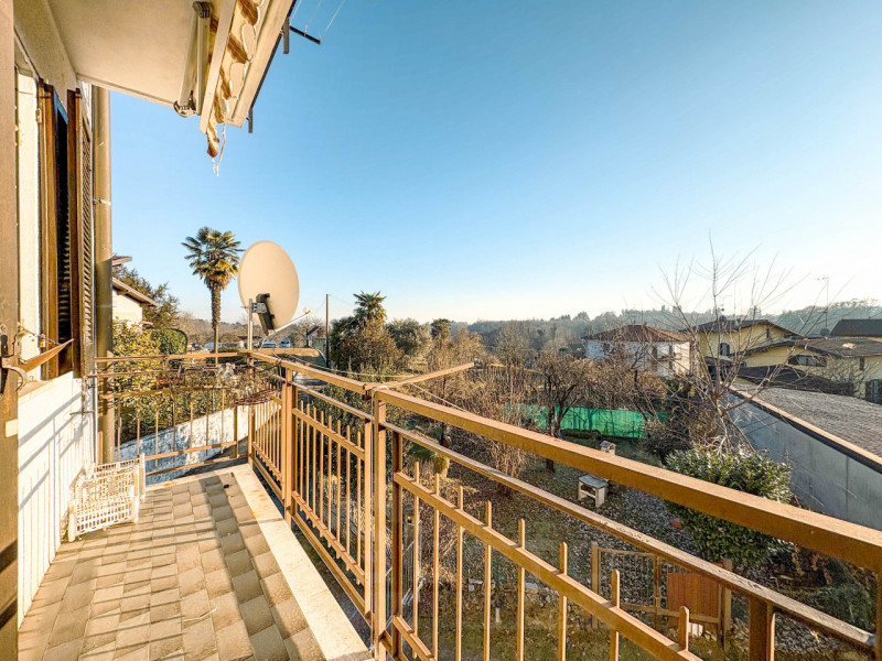 Immagine 3 di Appartamento in vendita  in Via orlandini 8 a Invorio