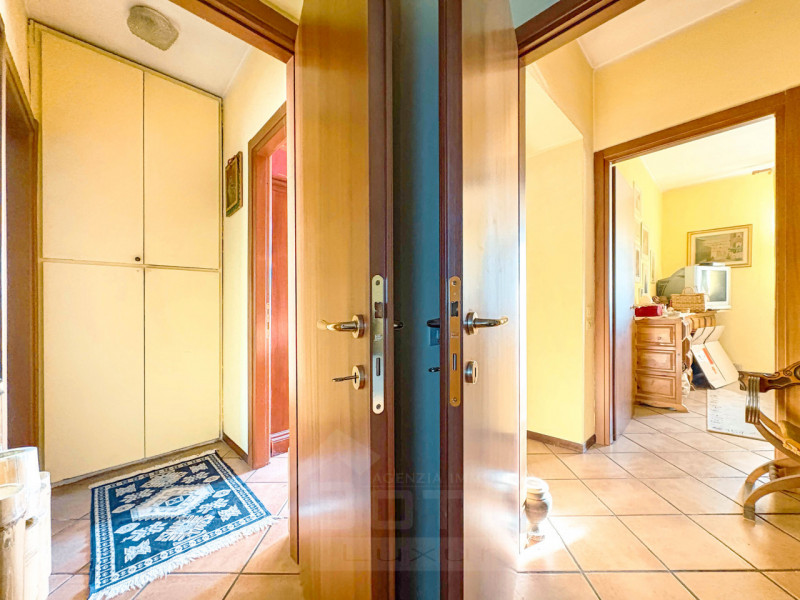 Immagine 11 di Appartamento in vendita  in Via orlandini 8 a Invorio