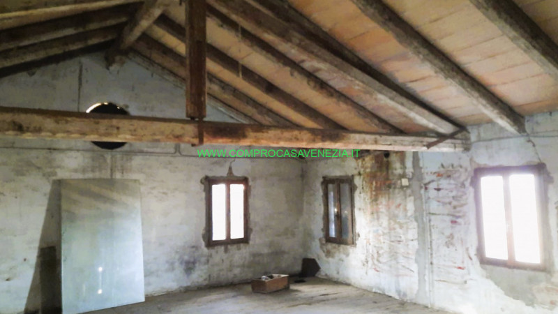 Immagine 1 di Casa indipendente in vendita  in preganziol a Preganziol