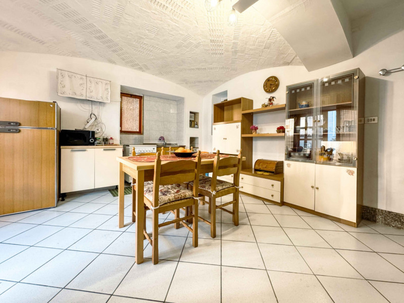 Immagine 20 di Casa indipendente in vendita  in via vittorio veneto n 6 a Cureggio