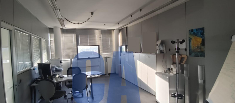 Immagine 6 di Laboratorio in vendita  in VIA IDIOMI a Assago