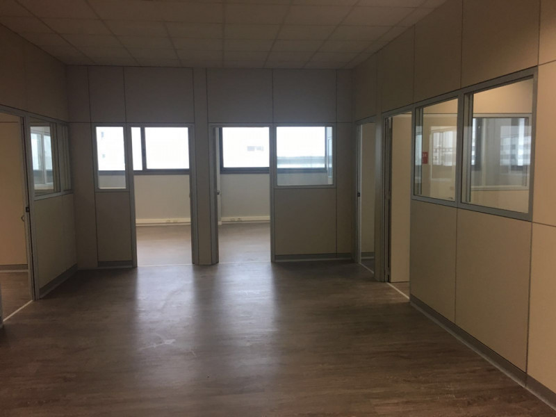 Immagine 9 di Ufficio in vendita  in Via Zamenhof, 22 a Vicenza