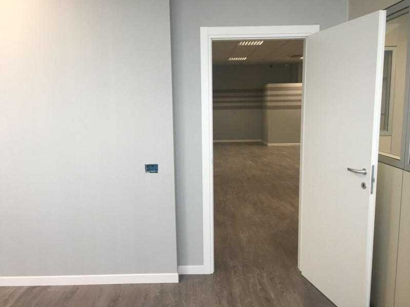 Immagine 10 di Ufficio in vendita  in Via Zamenhof, 22 a Vicenza
