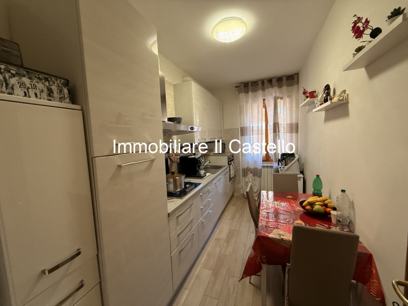 Immagine 3 di Appartamento in vendita  in SILVIO PELLICO a Castiglione Del Lago