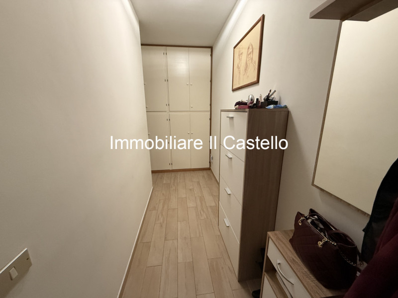 Immagine 7 di Appartamento in vendita  in SILVIO PELLICO a Castiglione Del Lago