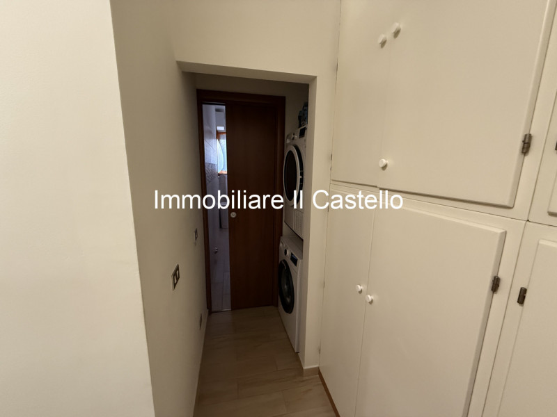 Immagine 8 di Appartamento in vendita  in SILVIO PELLICO a Castiglione Del Lago