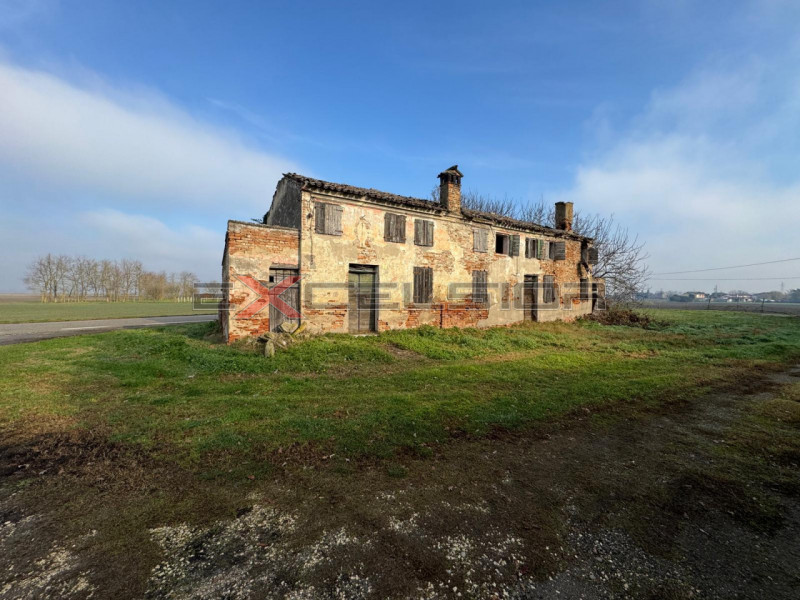 Immagine 1 di Rustico / casale in vendita  in Corso Mazzini n. 7 - Adria a Canaro