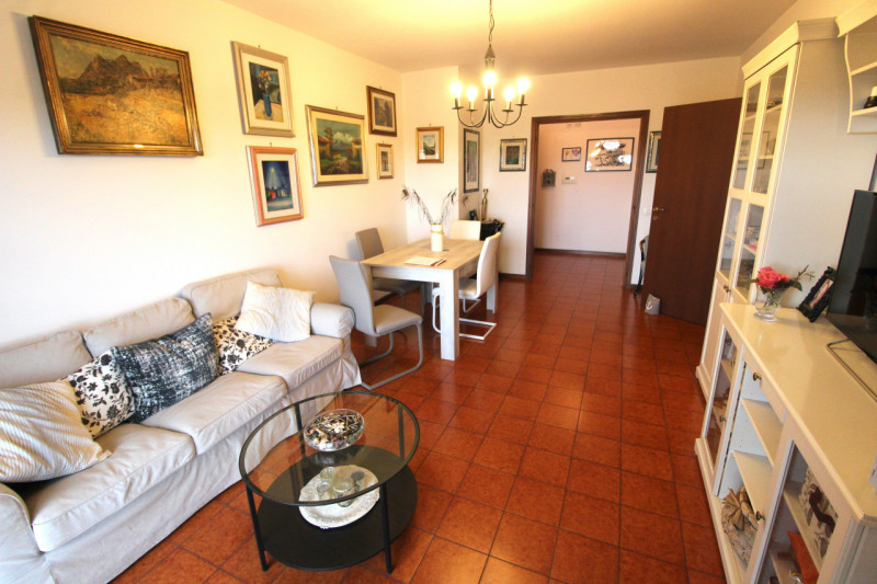 Immagine 3 di Appartamento in vendita  in Largo Salvatore Zappalà a Roma