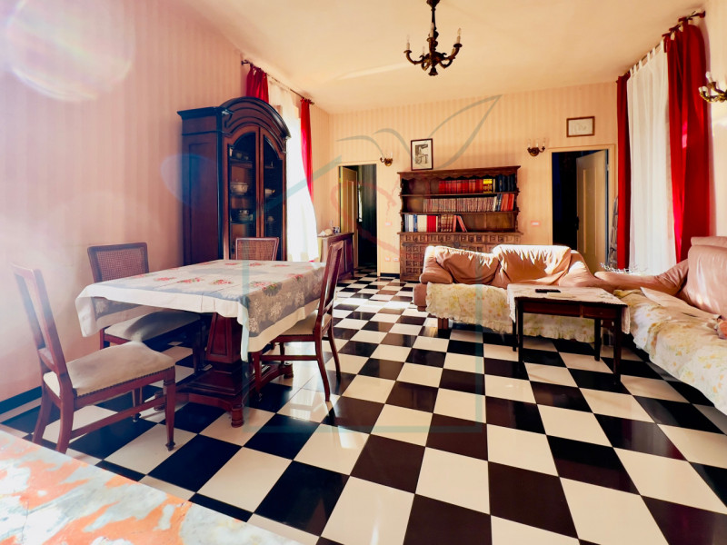 Immagine 19 di Appartamento in vendita  in Via Aurelia lato Pisa 36 a Sarzana