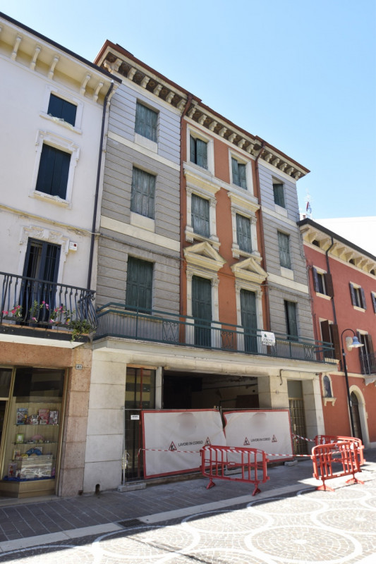 Immagine 4 di Appartamento in vendita  in Corso Mazzini 37 a Bussolengo