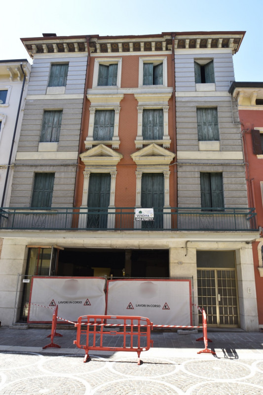 Immagine 5 di Appartamento in vendita  in Corso Mazzini 37 a Bussolengo