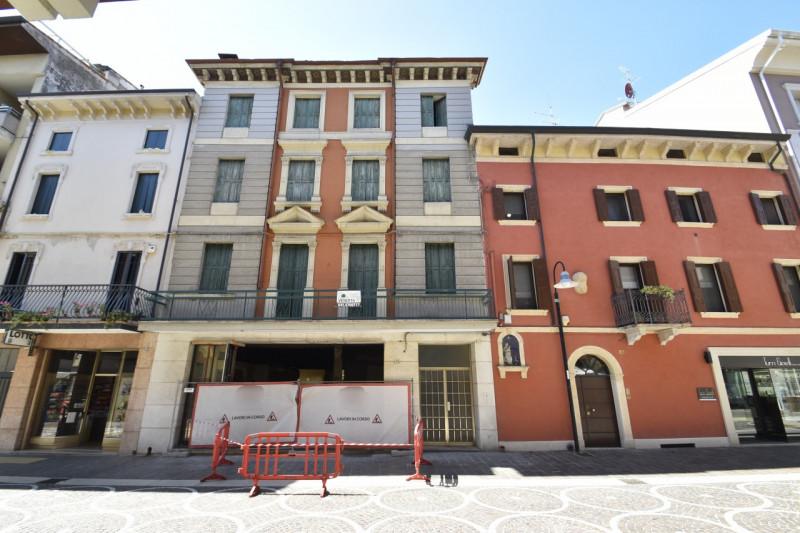 Immagine 6 di Appartamento in vendita  in Corso Mazzini 37 a Bussolengo