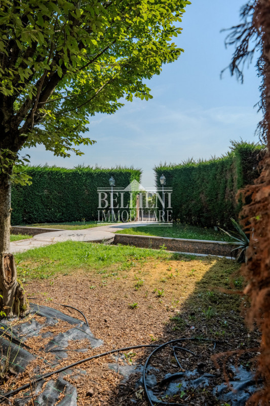 Immagine 28 di Villa in vendita  in Strada della Parolina a Vicenza