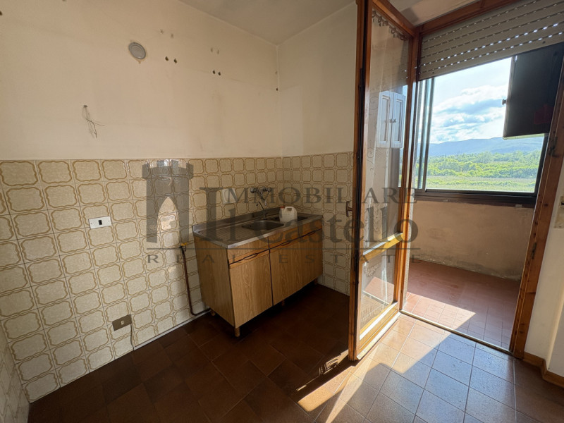 Immagine 9 di Appartamento in vendita  in camucia a Cortona