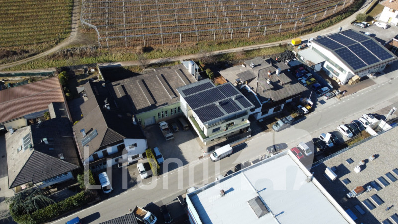Immagine 6 di Appartamento in vendita  in Zona artigianale a Caldaro Sulla Strada Del Vino .Kaltern An De.