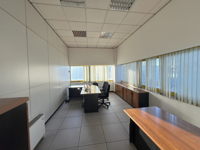 Immagine 16 di Ufficio in affitto  in Via Della Madonnina a Montebelluna