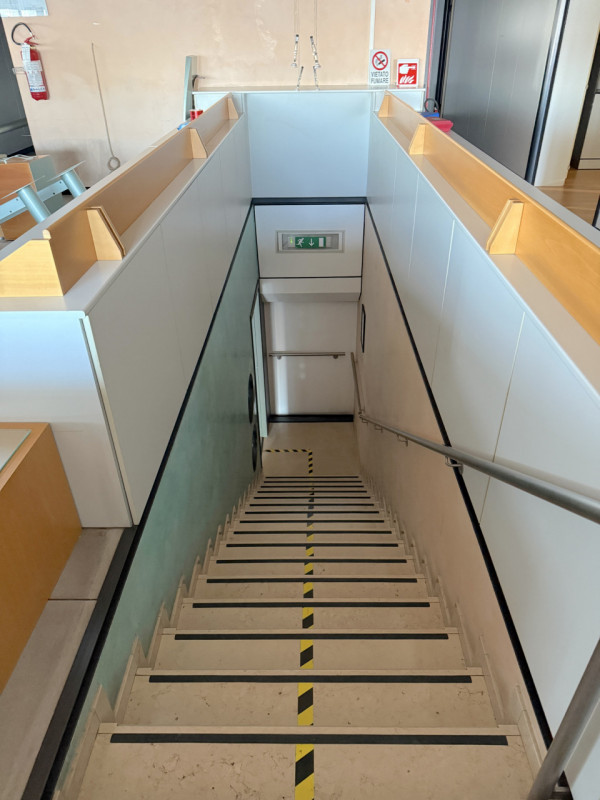 Immagine 26 di Ufficio in affitto  in Via Della Madonnina a Montebelluna