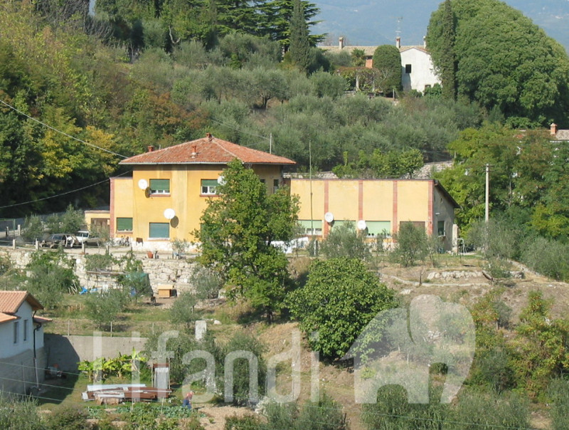 Immagine 14 di Rustico / casale in vendita  a Rivoli Veronese
