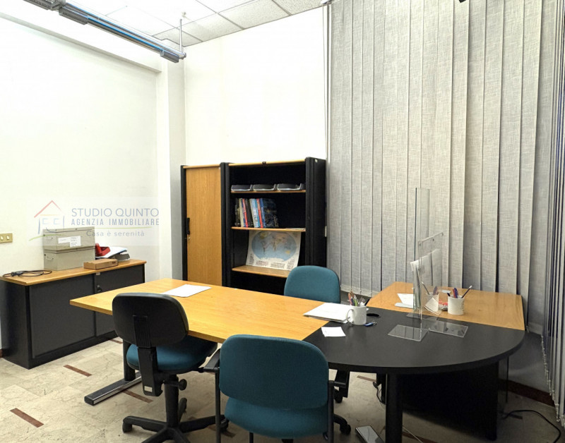 Immagine 11 di Negozio in affitto  a Quinto Di Treviso