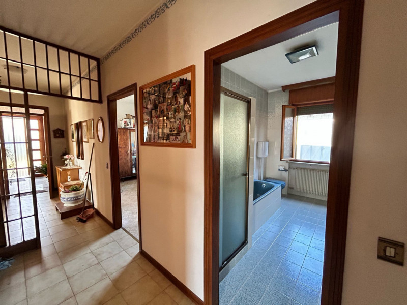 Immagine 18 di Casa trifamiliare in vendita  in Via Leopardi a Cormons