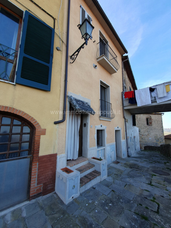 Immagine 2 di Casa indipendente in vendita  a Sinalunga