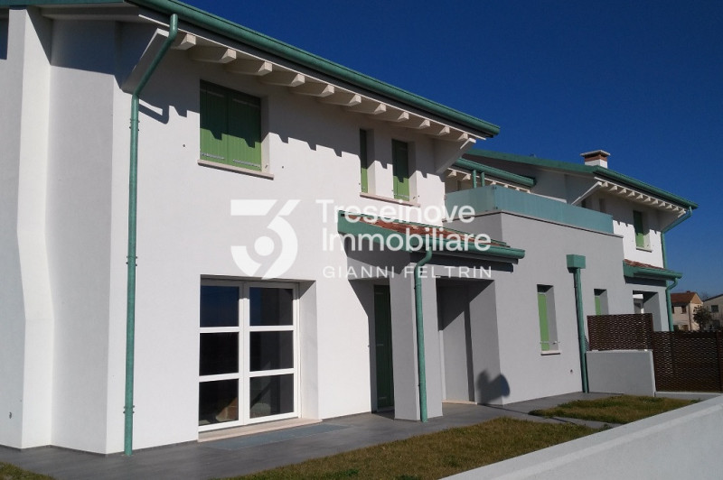 Immagine 4 di Casa bifamiliare in vendita  in Via Filippo Turati a Paese