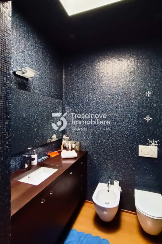 Immagine 26 di Villa in vendita  in Via Roma a Ponzano Veneto