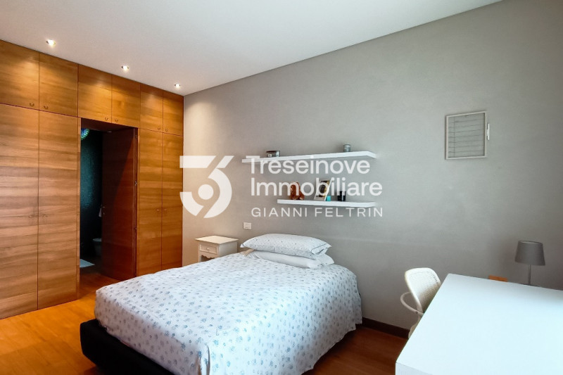 Immagine 28 di Villa in vendita  in Via Roma a Ponzano Veneto