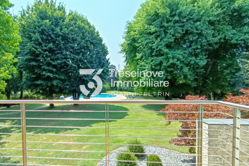 Immagine 33 di Villa in vendita  in Via Roma a Ponzano Veneto