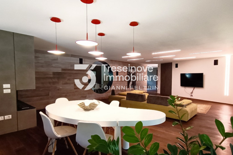 Immagine 38 di Villa in vendita  in Via Roma a Ponzano Veneto