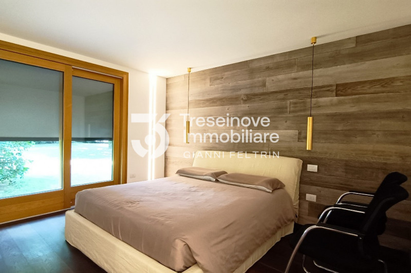 Immagine 49 di Villa in vendita  in Via Roma a Ponzano Veneto