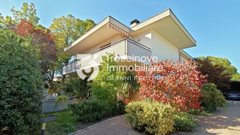 Immagine 1 di Casa indipendente in vendita  in Via Boiago a Quinto Di Treviso