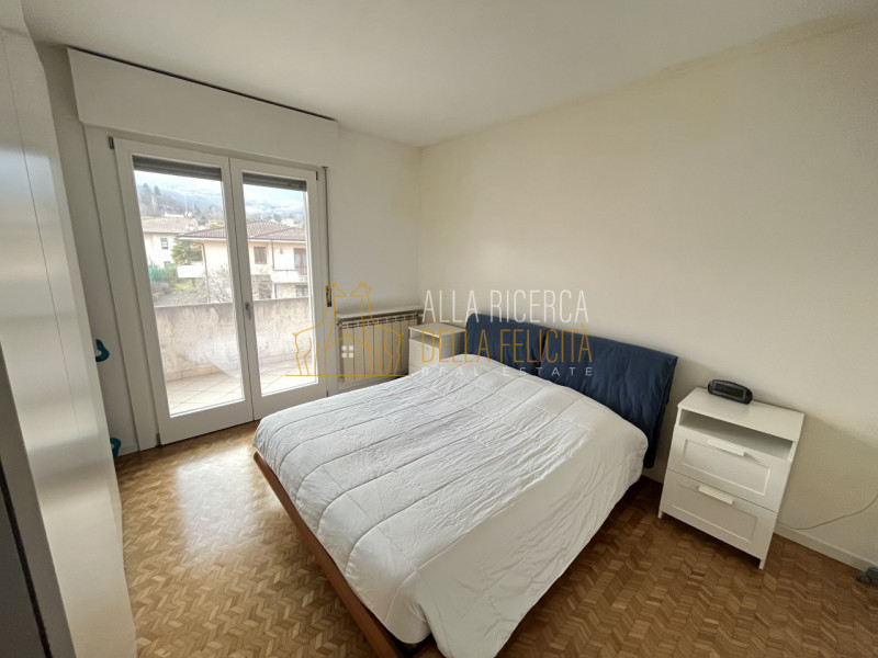 Immagine 11 di Appartamento in vendita  in Via Cristoforo Colombo 110 a Schio