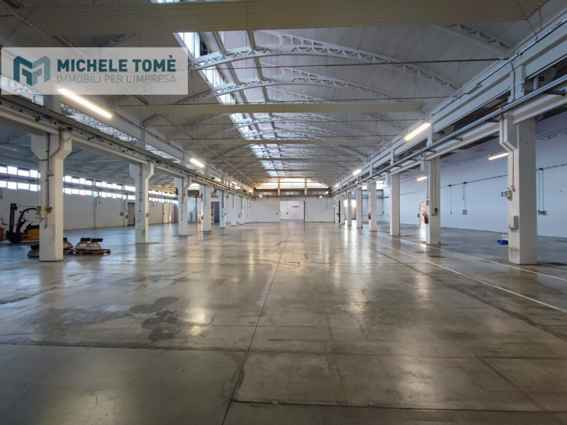 Immagine 1 di Capannone industriale in affitto  in Via gardesane a Verona