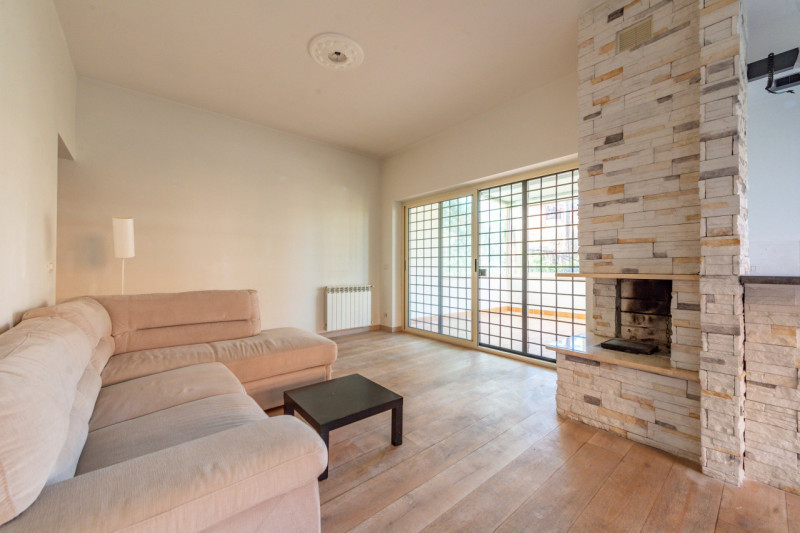 Immagine 5 di Villa in vendita  in Via Francesco Bartolomeo Rastrelli 93 a Roma