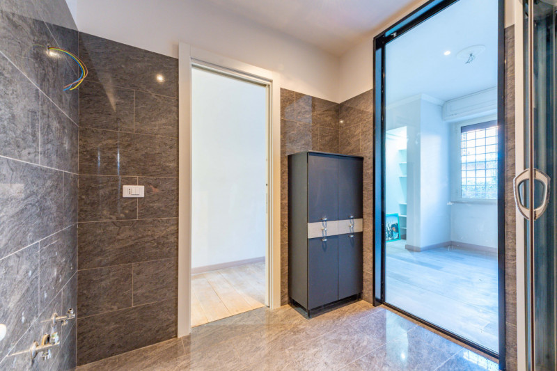 Immagine 15 di Villa in vendita  in Via Francesco Bartolomeo Rastrelli 93 a Roma