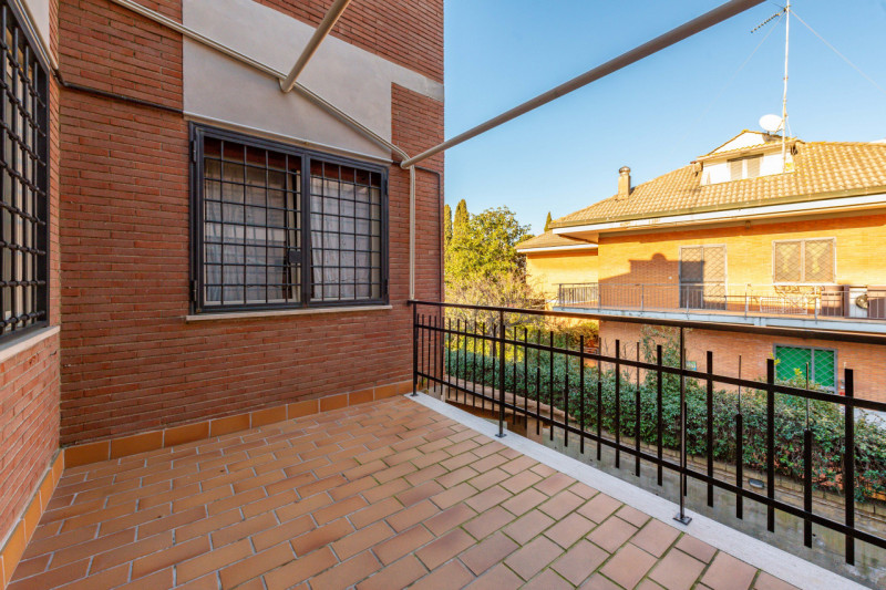 Immagine 29 di Villa in vendita  in Via Francesco Bartolomeo Rastrelli 93 a Roma