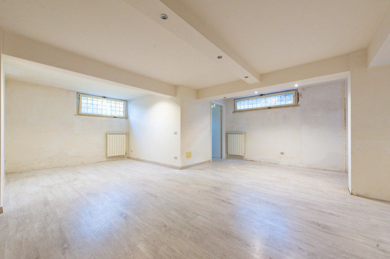 Immagine 44 di Villa in vendita  in Via Francesco Bartolomeo Rastrelli 93 a Roma