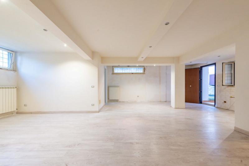 Immagine 45 di Villa in vendita  in Via Francesco Bartolomeo Rastrelli 93 a Roma