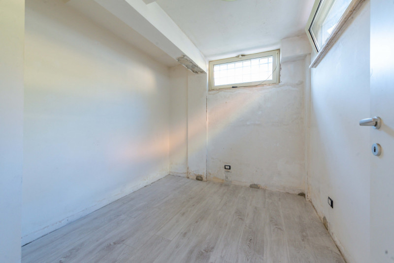 Immagine 50 di Villa in vendita  in Via Francesco Bartolomeo Rastrelli 93 a Roma