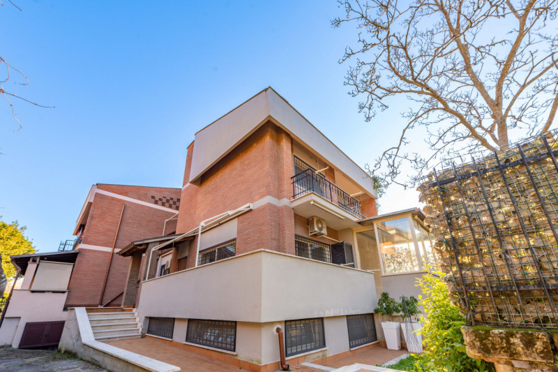 Immagine 54 di Villa in vendita  in Via Francesco Bartolomeo Rastrelli 93 a Roma