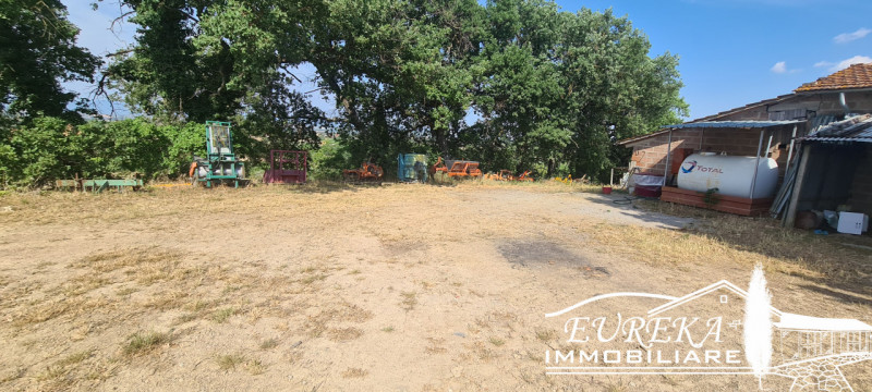 Immagine 7 di Terreno in vendita  in montepulciano a Montepulciano